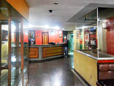Hostel Dez De Julho มาเนาส์ ภายนอก รูปภาพ