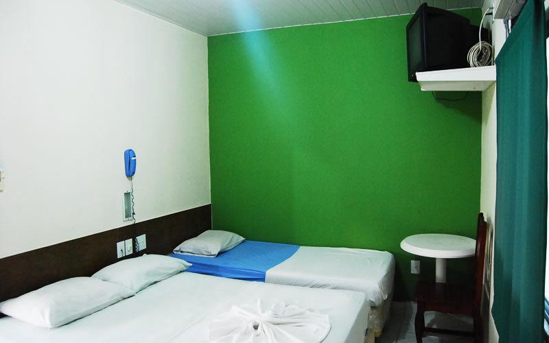 Hostel Dez De Julho มาเนาส์ ภายนอก รูปภาพ